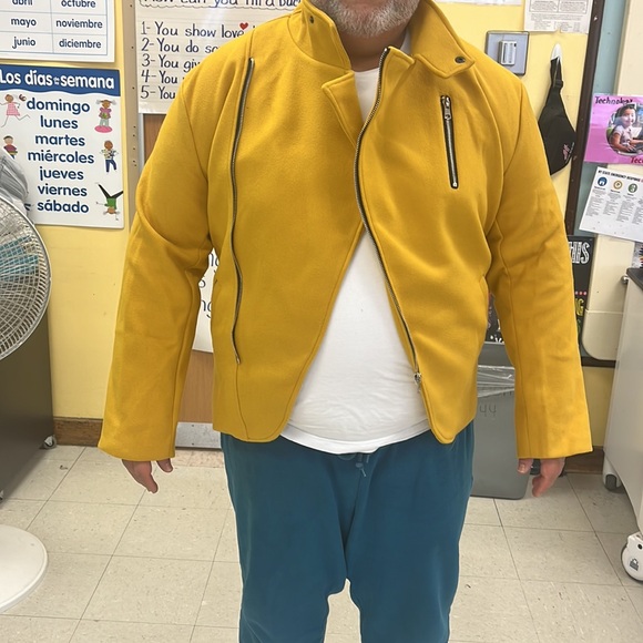 Jacket - Picture 8 of 8